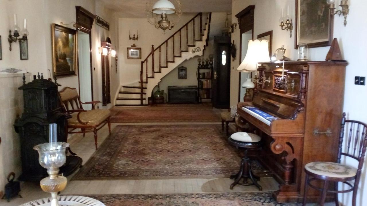 Гостевой дом Ретро - 19.век Балчик Экстерьер фото